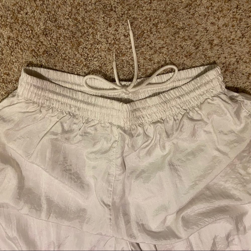 White parachute pants🤍